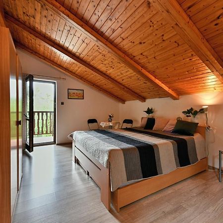 Klucenice Apartmany Orlik מראה חיצוני תמונה